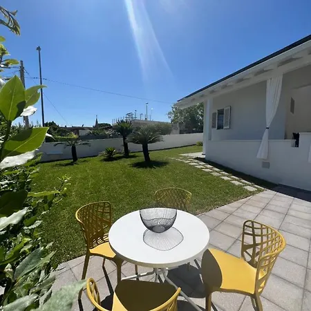 Giuliana Luxury Home: Piscina, Solarium, Barbecue. A Pochi Passi Dal Mare *