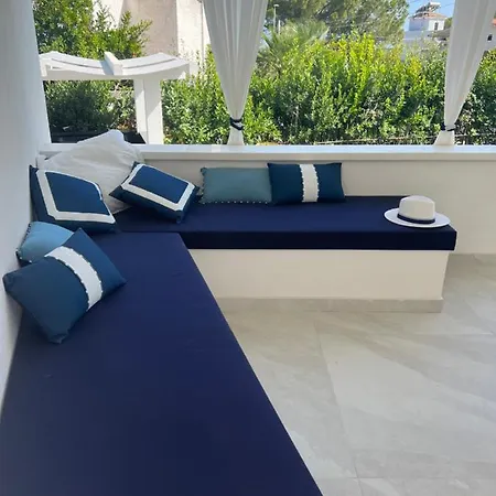 Giuliana Luxury Home: Piscina, Solarium, Barbecue. A Pochi Passi Dal Mare Vila *